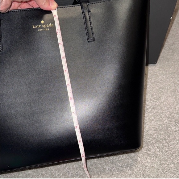 Kate Spade Elegant Black Tote - Picture 10 of 11